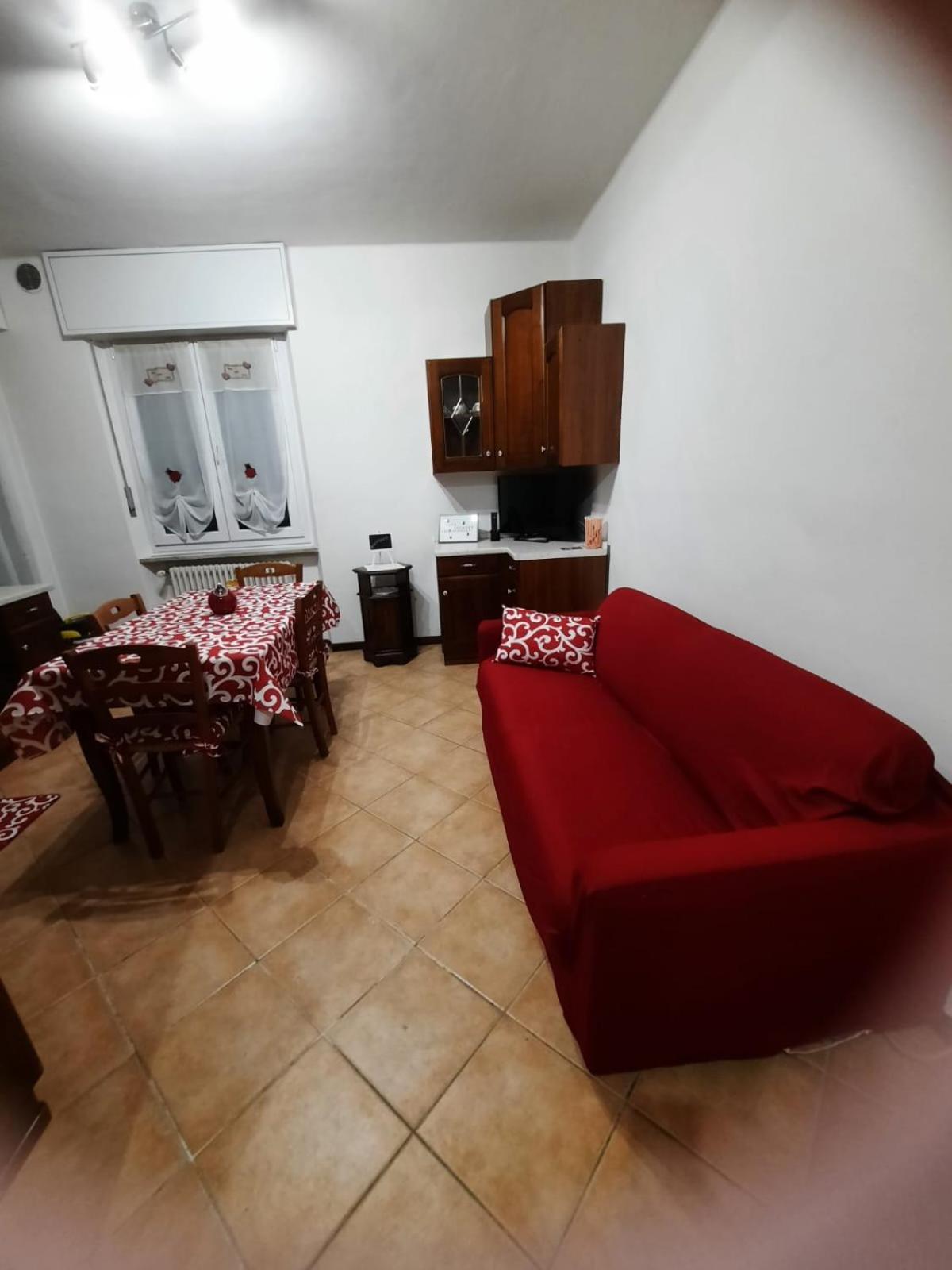 Casa Vacanze Le Coccinelle Ница Монферато Екстериор снимка